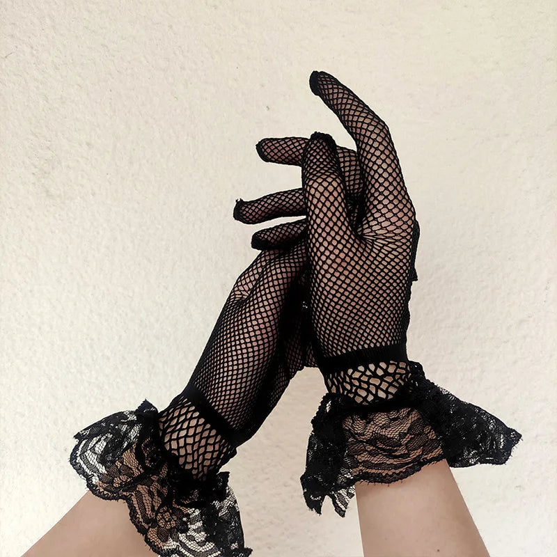 Puffy-Cuffed Lace Gloves