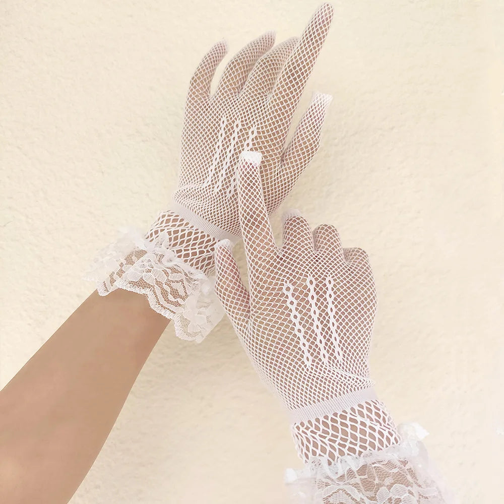 Puffy-Cuffed Lace Gloves