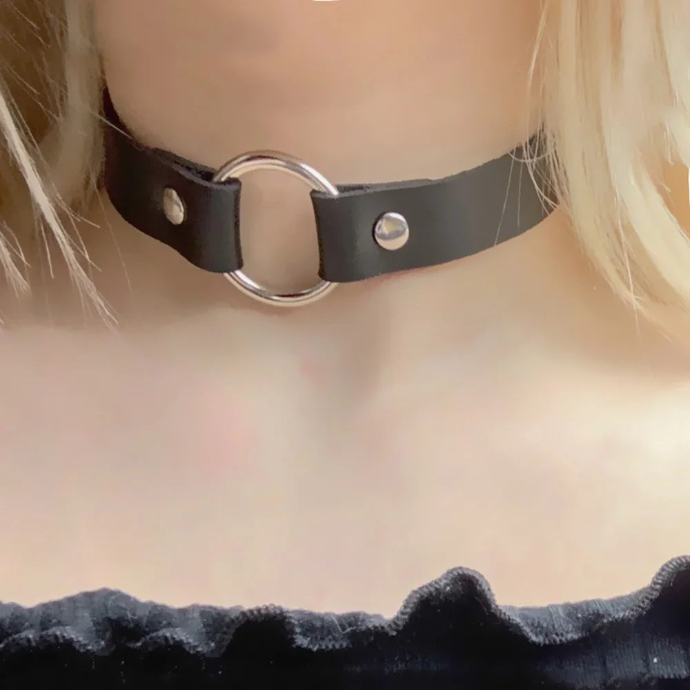 Vintage Fashion Sexy Heart Charm Gothic Collar Necklace Gothic Heart Lock Harajuku Women Gift Black Leather Punk Choker Necklace