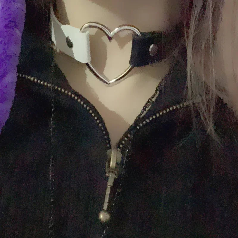 Vintage Fashion Sexy Heart Charm Gothic Collar Necklace Gothic Heart Lock Harajuku Women Gift Black Leather Punk Choker Necklace