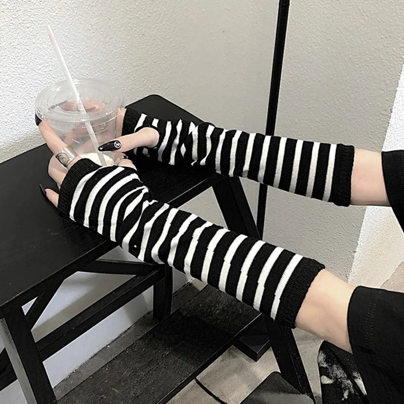 Universal Long Sleeve Gloves - Y2K Core