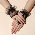 Retro Lace Net Yarn Gloves Elegant Hollow-Out Women Black Red White Short Lace Bridal Gloves Wedding Party Accessories Gloves